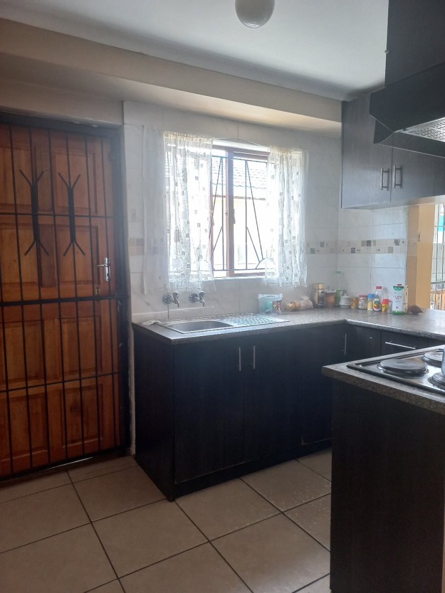 3 Bedroom Property for Sale in Devon Park Village Western Cape